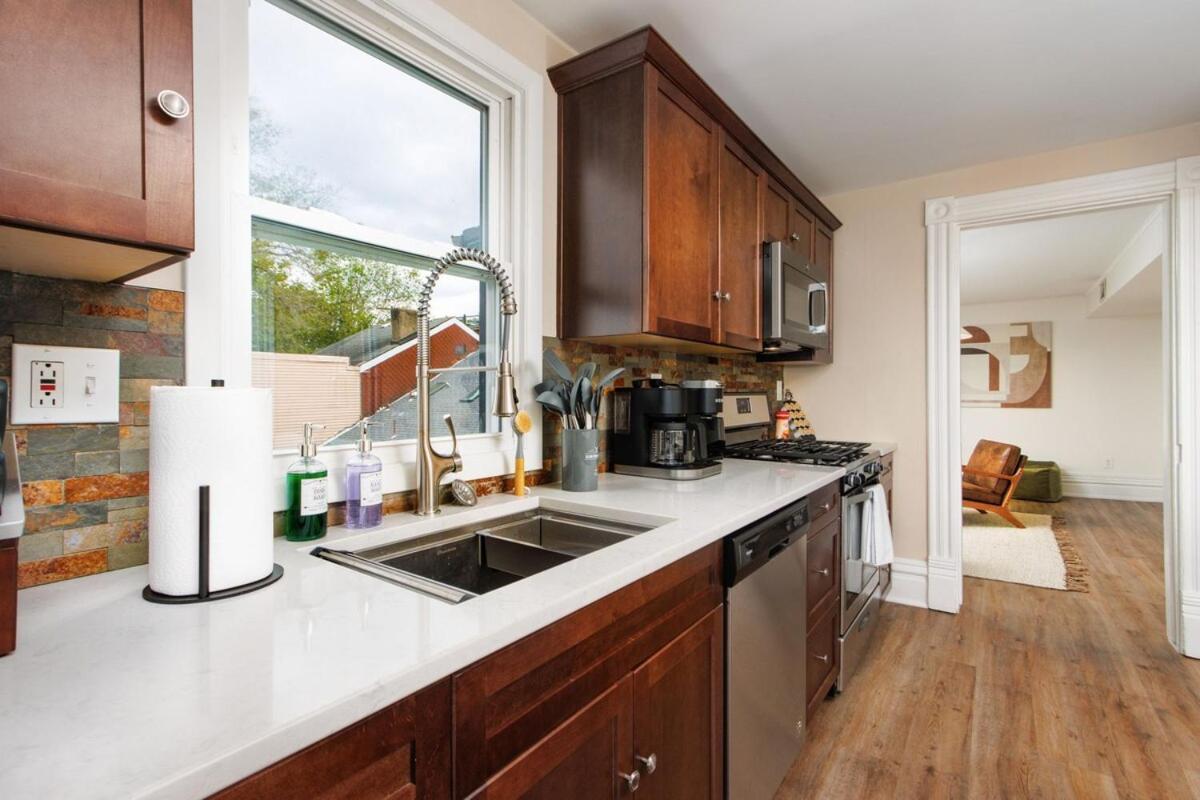 Stunning W Rooftop & Game - Sleeps 10 *