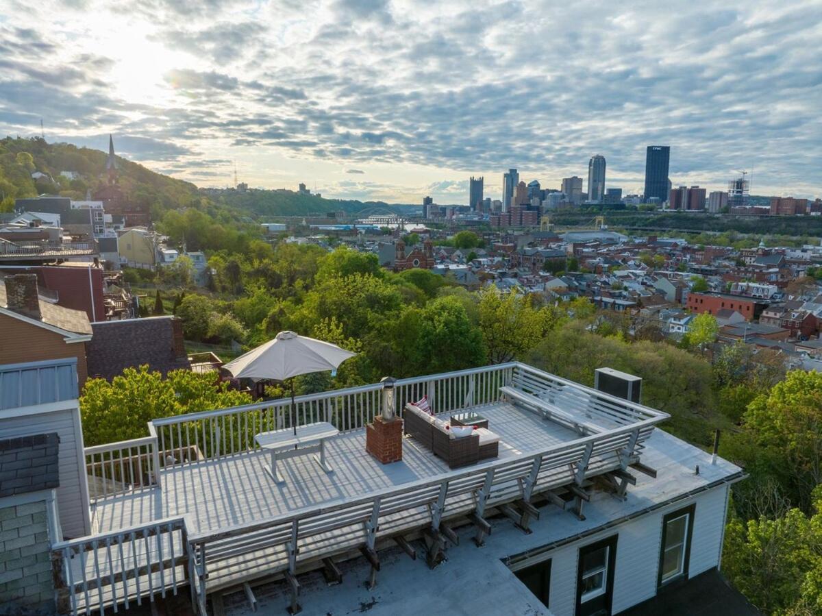 Stunning W Rooftop & Game - Sleeps 10 *