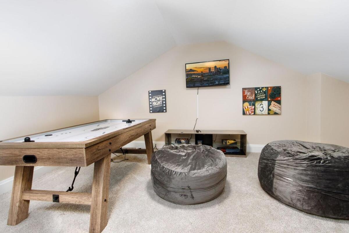 Stunning W Rooftop & Game - Sleeps 10